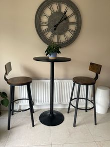 2 bar stool and table