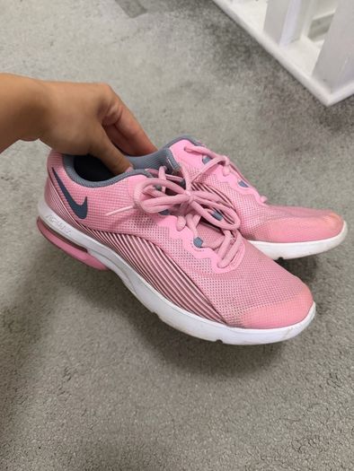 Nike Light Pink & Grey Air Max Athletic Sneakers - Breathable Mesh Running Shoes