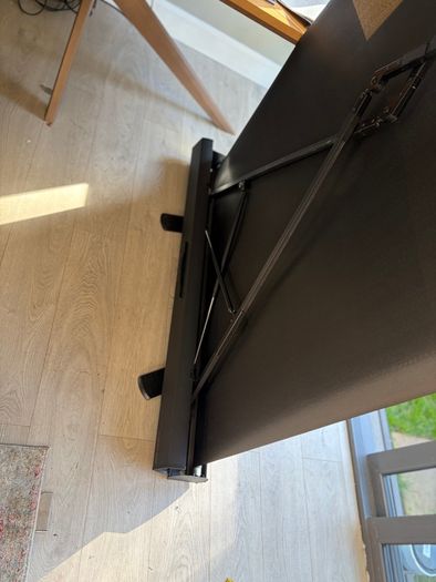 Projector screen