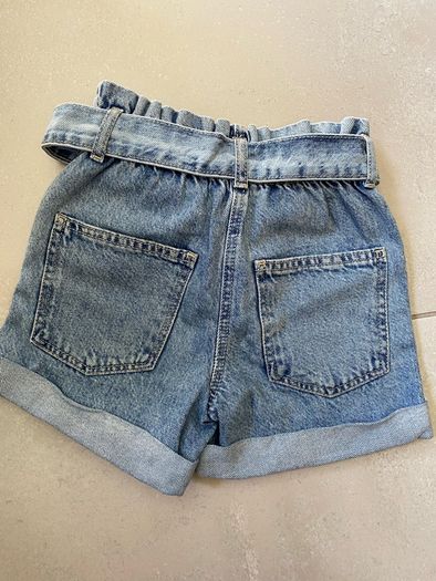 Skirt and shorts size 5-6 years old like new