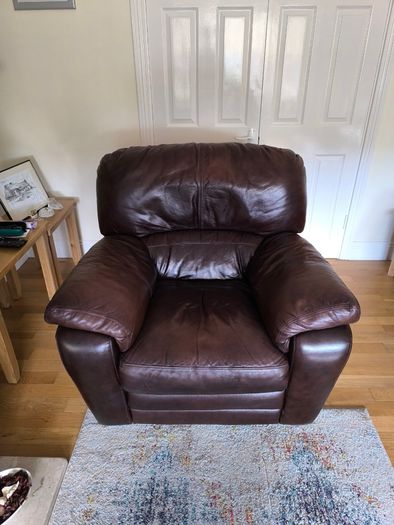 Brown Leather Reclining Suite (3-Seater Sofa and 2 Armchairs)