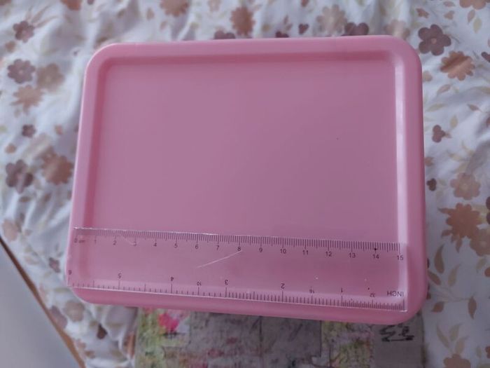 Storage box