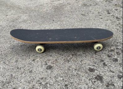 Skateboard - Max User Weight 20kgs