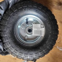 Wheel wheelbarrow