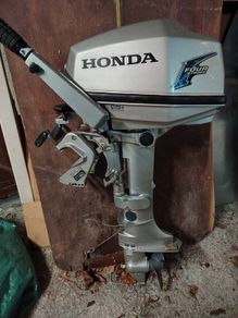 Honda 5hp outboard engine