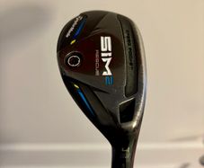 TaylorMade SIM2 Rescue (4 - 22deg) NEW GRIP + FREE Gift