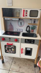 Play kitchen