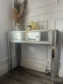 Mirrored console table