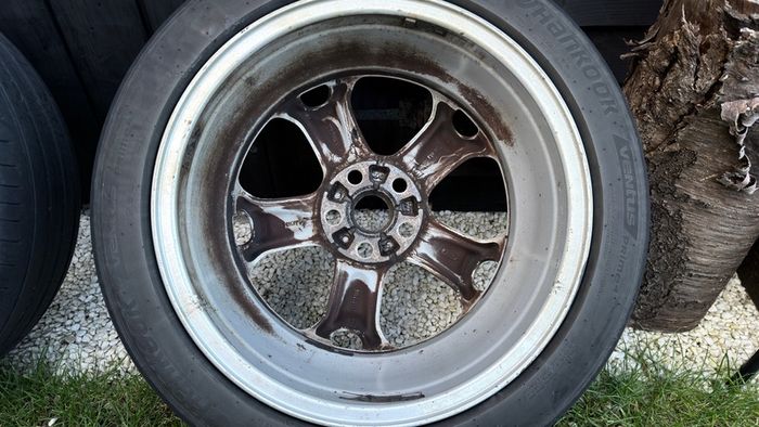 235/45/R17 with tyres