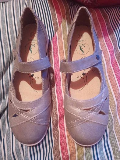 footflexx beige shoes, size 37