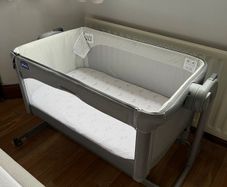 Chicco Next2Me Magic 2 - Bedside Crib