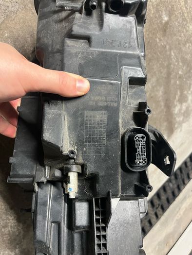 Audi a3 2018  right headlight original