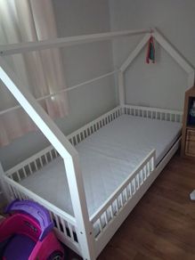 Toddler House Bed
