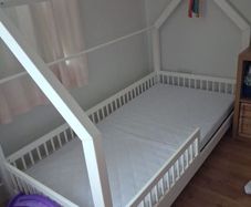 Toddler House Bed