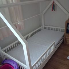 Toddler House Bed