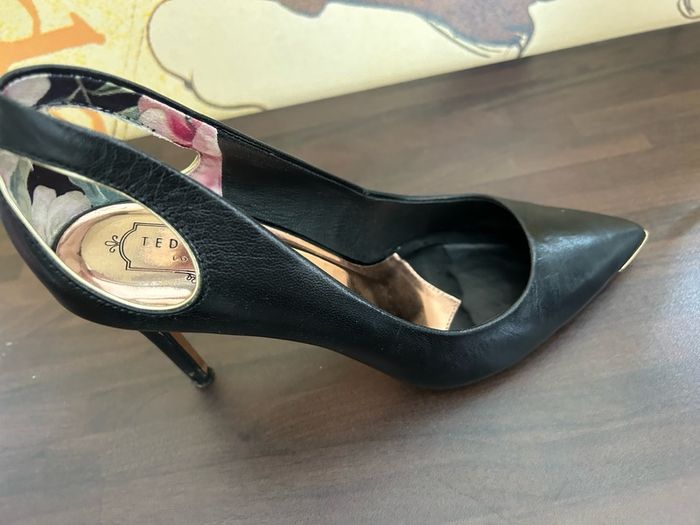 Ted Baker Jasemin Cutout Leather Courts