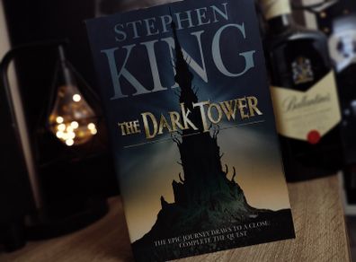 The Dark Tower ! by Stephen King ! 2005 ! by Hodder & Stoughton !