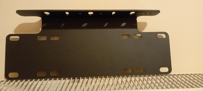 Lightbar number plate mount