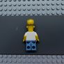 lego Simpsons sim007 Homer Simpson minifigure, The Simpsons, Series 1 Image 2
