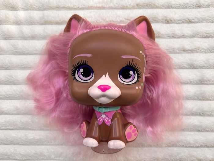 VIP Pets Mega Pet Dog Nyla Toy Figure Head  IMC Toys approx. 21 cm. Used Please see photos