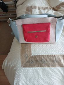 Ladies handbag with shoulder strap