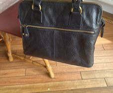 Dark Navy Catwalk 100/ Genuine Leatger Handbag