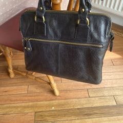 Dark Navy Catwalk 100/ Genuine Leatger Handbag