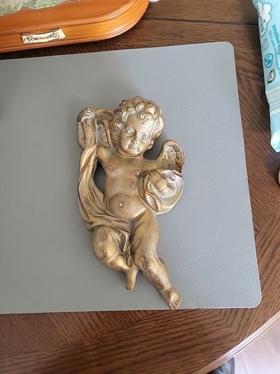 Angel cherub