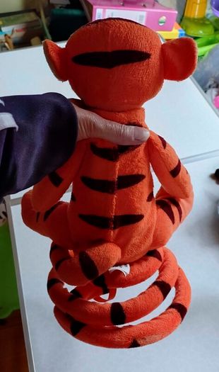 Disney Turbo Tail Tigger (used).