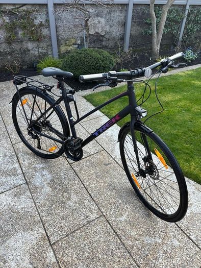 Trek FX3 Disk Stagger Womans hybrid bike