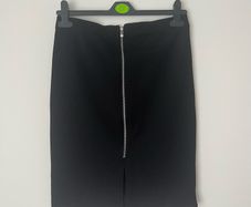 Black Mid Length / Knee Length Skirt with Front Zip - Size M