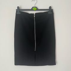 Black Mid Length / Knee Length Skirt with Front Zip - Size M