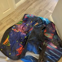 kids tent indoor