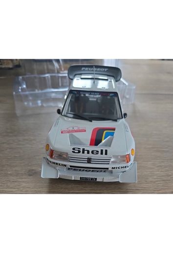Ixo Peugeot 205t 16 1/18