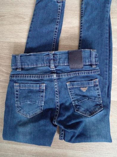 Armani girls jeans size 7-9 years