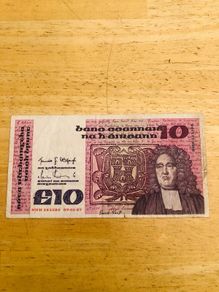 Rare Irish Series B Replacement Ten Pound Note