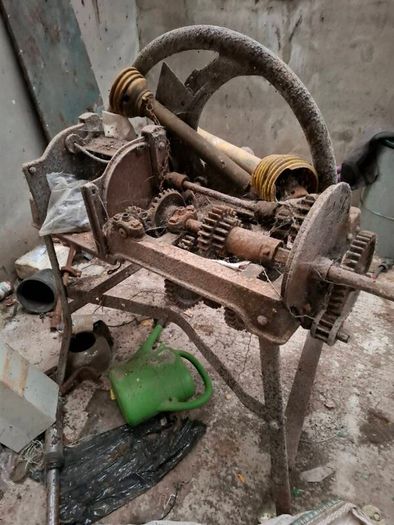 Old machinery collectable