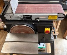 Belt sander
