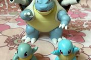 Official TOMY Blastoise &amp; Squirtles Pokemon Figures