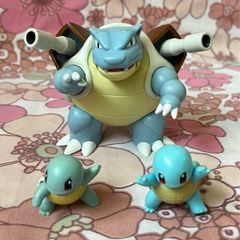 Official TOMY Blastoise & Squirtles Pokemon Figures