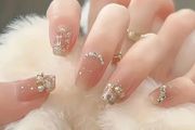 Rhinestone and Pearl Pattern Press on Nails