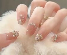 Rhinestone and Pearl Pattern Press on Nails