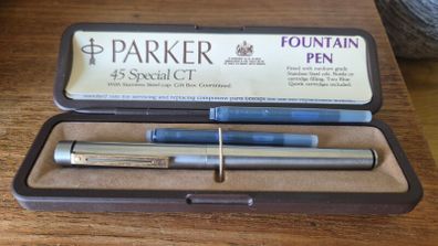 Vintage Parker pen  14k 585
