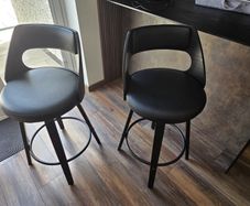 kichen chairs