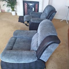 Recliner Chairs