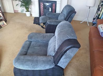 Recliner Chairs