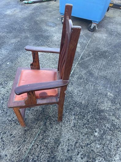 Collection of 8 Chairs