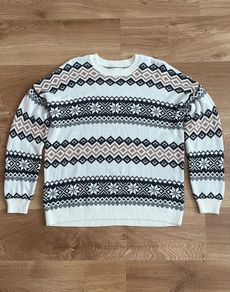hollister soft knitted top - size S