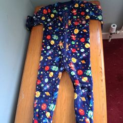 4 sleep suits, age 2-3