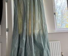 2 blue curtains
